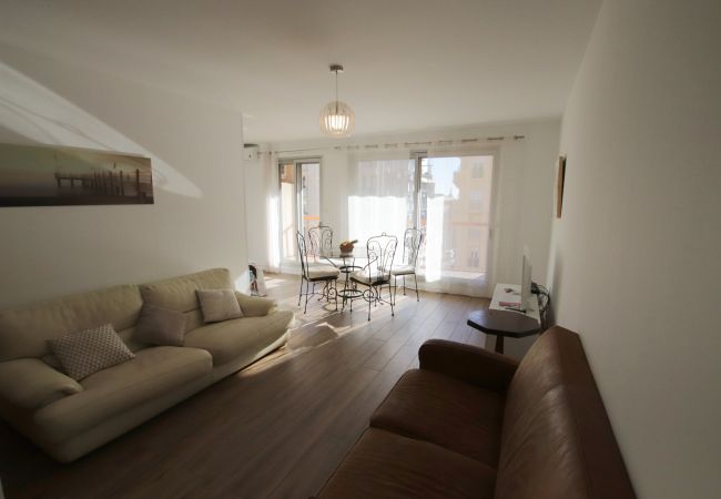 Apartment in Nice - Le Renoir  Apartment in Nice - Le Renoir