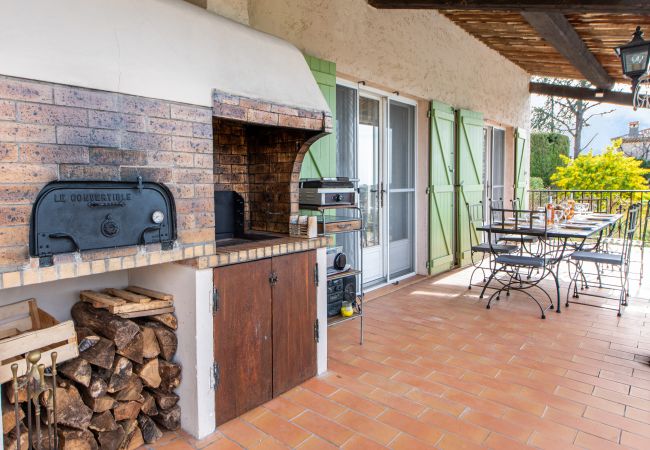 Villa in Nice - HappyFew  La Villa Bellet Villa in Nice - HappyFew  La Villa Bellet