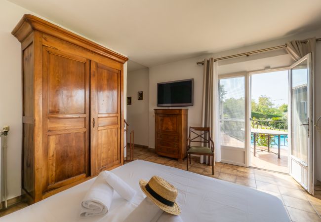 Villa in Nice - HappyFew  La Villa Bellet Villa in Nice - HappyFew  La Villa Bellet