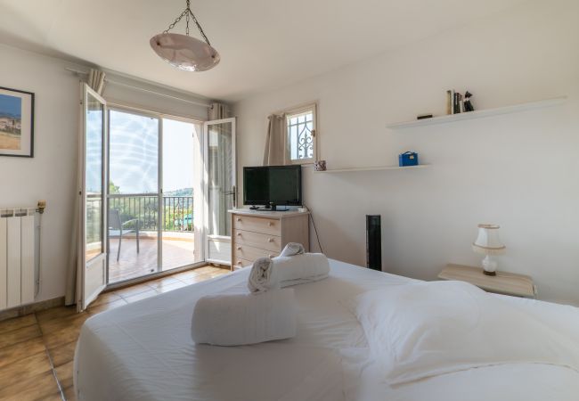 Villa in Nice - HappyFew  La Villa Bellet Villa in Nice - HappyFew  La Villa Bellet
