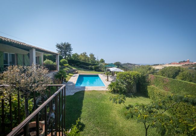 Villa in Nice - HappyFew  La Villa Bellet Villa in Nice - HappyFew  La Villa Bellet
