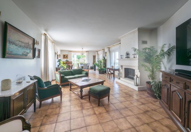 Villa in Nice - HappyFew  La Villa Bellet Villa in Nice - HappyFew  La Villa Bellet