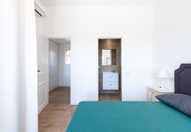 Villa in Tourretes sur Loup - HappyFew: Villa Tourrettes Villa in Tourretes sur Loup - HappyFew: Villa Tourrettes