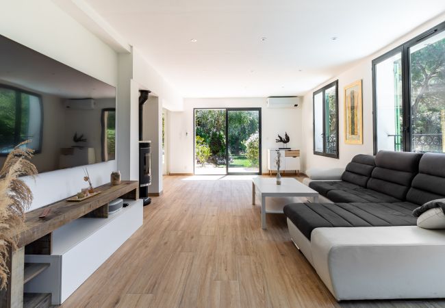 Villa in Nice - HappyFew La Villa Summertime Villa in Nice - HappyFew La Villa Summertime