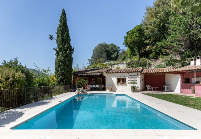 Villa in Saint-Martin-du-Var - HappyFew La Villa Lilas Villa in Saint-Martin-du-Var - HappyFew La Villa Lilas