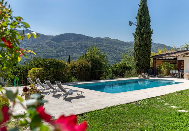 Villa in Saint-Martin-du-Var - HappyFew La Villa Lilas Villa in Saint-Martin-du-Var - HappyFew La Villa Lilas