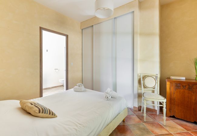 Villa in Saint-Martin-du-Var - HappyFew La Villa Lilas Villa in Saint-Martin-du-Var - HappyFew La Villa Lilas