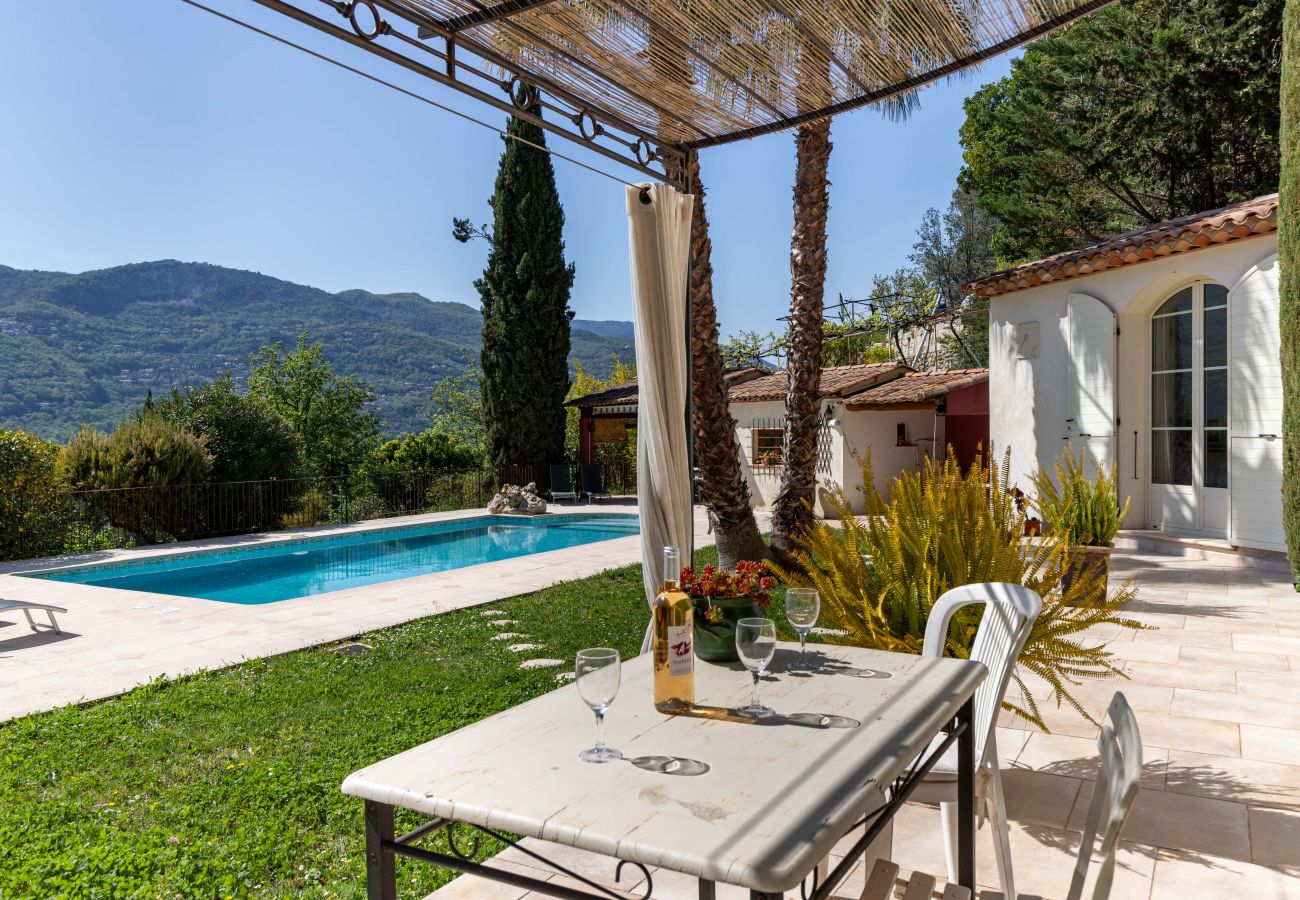 Villa in Saint-Martin-du-Var - HappyFew La Villa Lilas Villa in Saint-Martin-du-Var - HappyFew La Villa Lilas