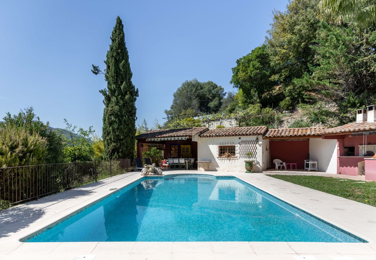 Villa in Saint-Martin-du-Var - HappyFew La Villa Lilas Villa in Saint-Martin-du-Var - HappyFew La Villa Lilas