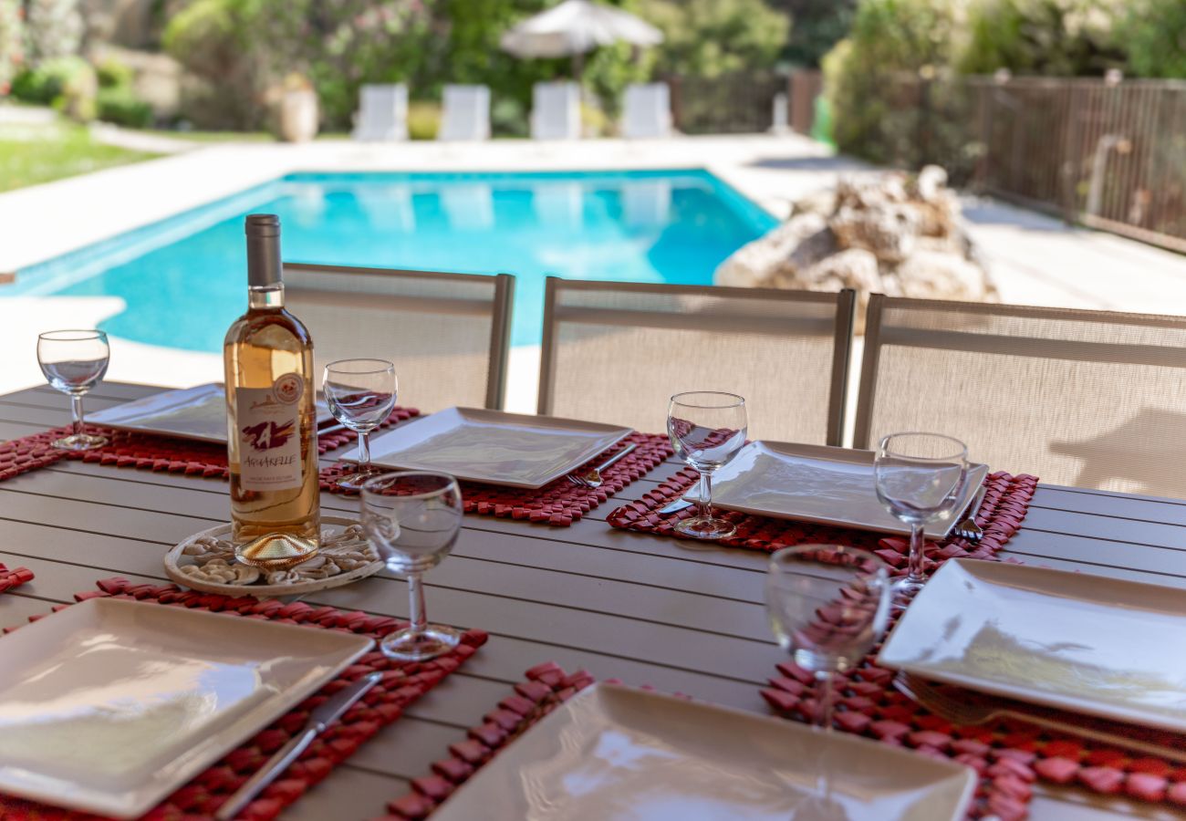 Villa in Saint-Martin-du-Var - HappyFew La Villa Lilas Villa in Saint-Martin-du-Var - HappyFew La Villa Lilas