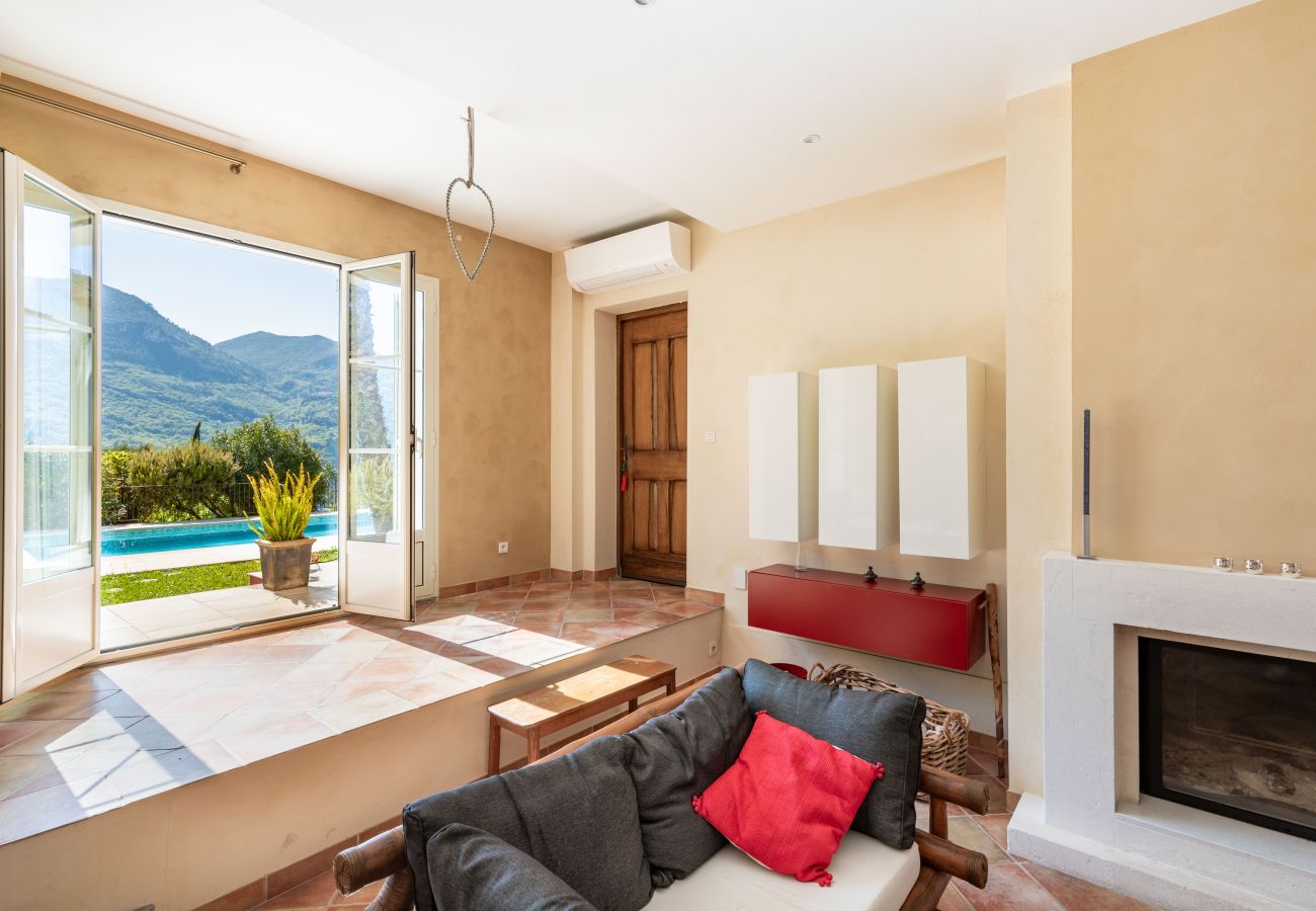 Villa in Saint-Martin-du-Var - HappyFew La Villa Lilas Villa in Saint-Martin-du-Var - HappyFew La Villa Lilas