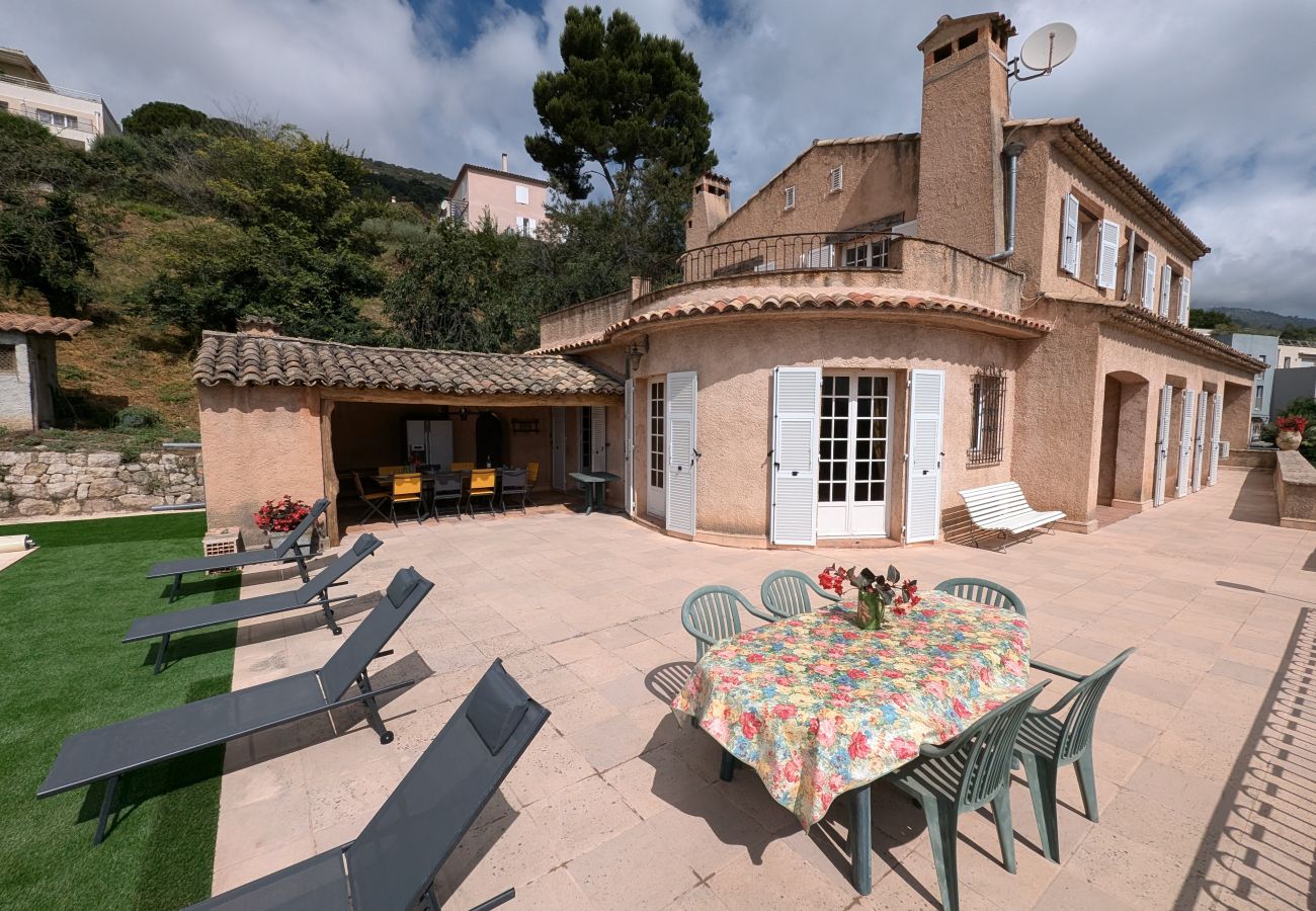 Villa in Gattières - Happyfew La villa Gattières Villa in Gattières - Happyfew La villa Gattières