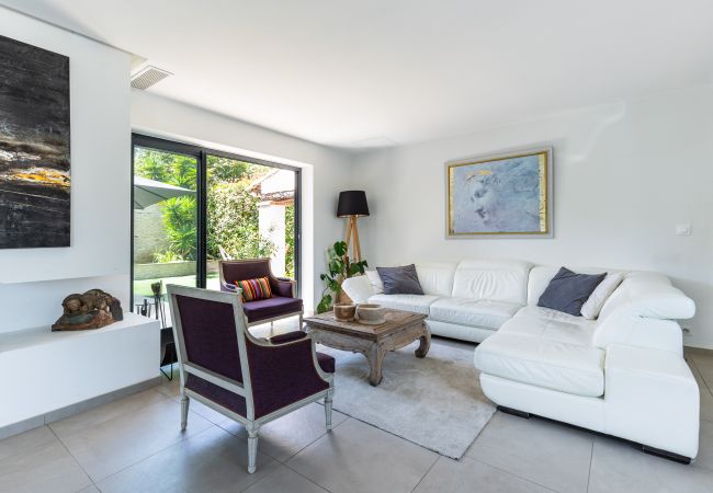 Villa in Nice - Happyfew la Villa Cedra Villa in Nice - Happyfew la Villa Cedra