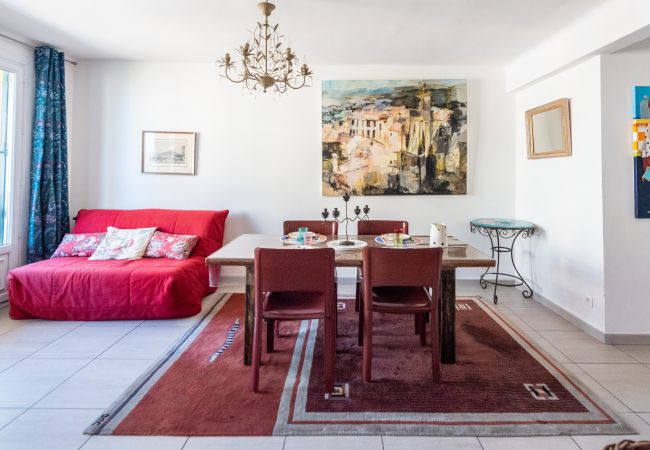 Appartement à Nice - L'anse Lympia Appartement à Nice - L'anse Lympia