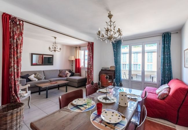 Appartement à Nice - L'anse Lympia Appartement à Nice - L'anse Lympia