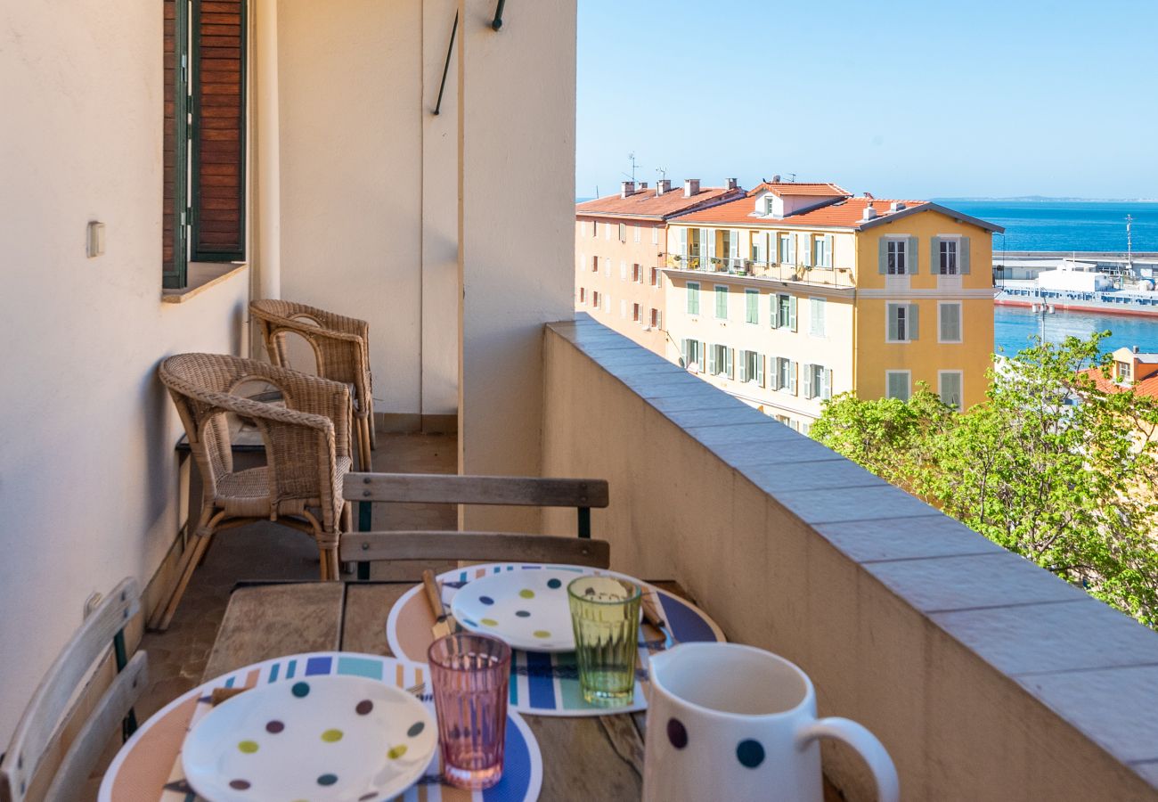 Appartement à Nice - L'anse Lympia Appartement à Nice - L'anse Lympia