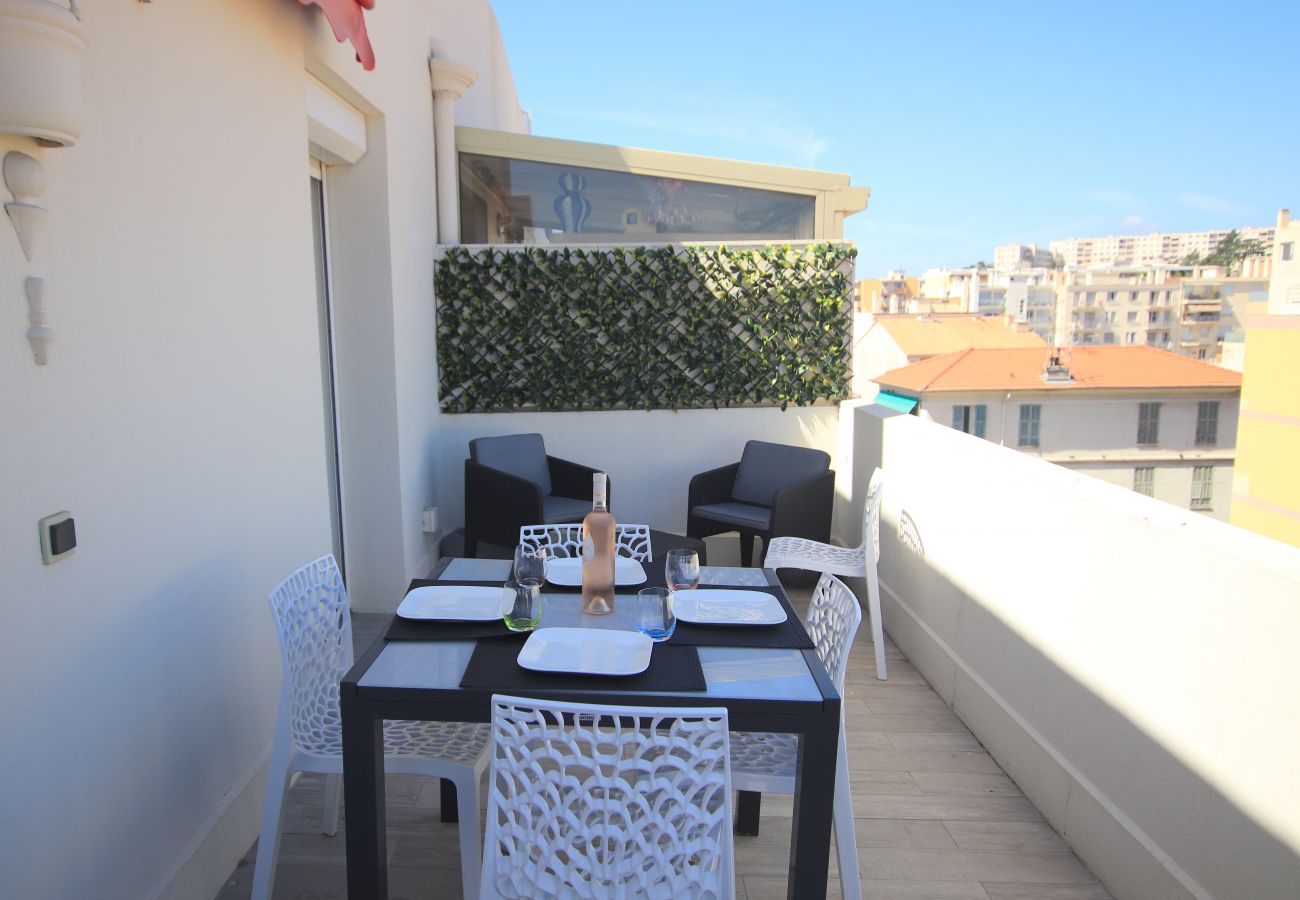 Appartement à Nice - La terrasse de Carras Appartement à Nice - La terrasse de Carras