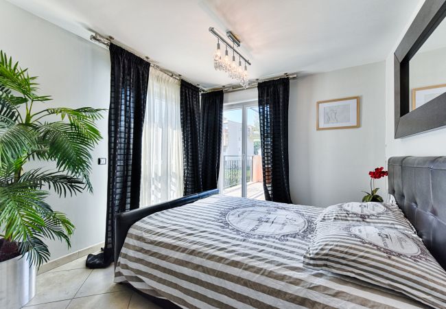 Appartement à Nice - Happyfew Le Terra  Lucia Appartement à Nice - Happyfew Le Terra  Lucia