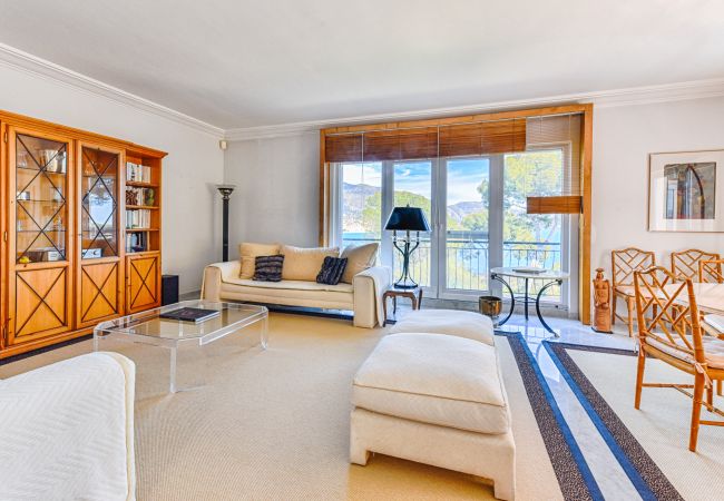 Villa à Roquebrune-Cap-Martin - La demeure des Colibris Villa à Roquebrune-Cap-Martin - La demeure des Colibris