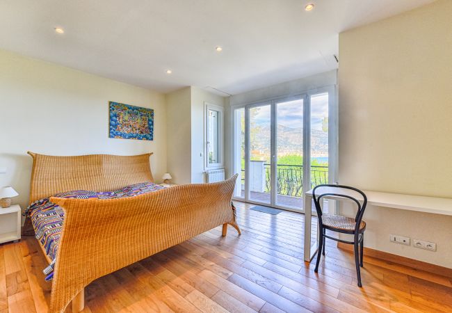 Villa à Roquebrune-Cap-Martin - La demeure des Colibris Villa à Roquebrune-Cap-Martin - La demeure des Colibris