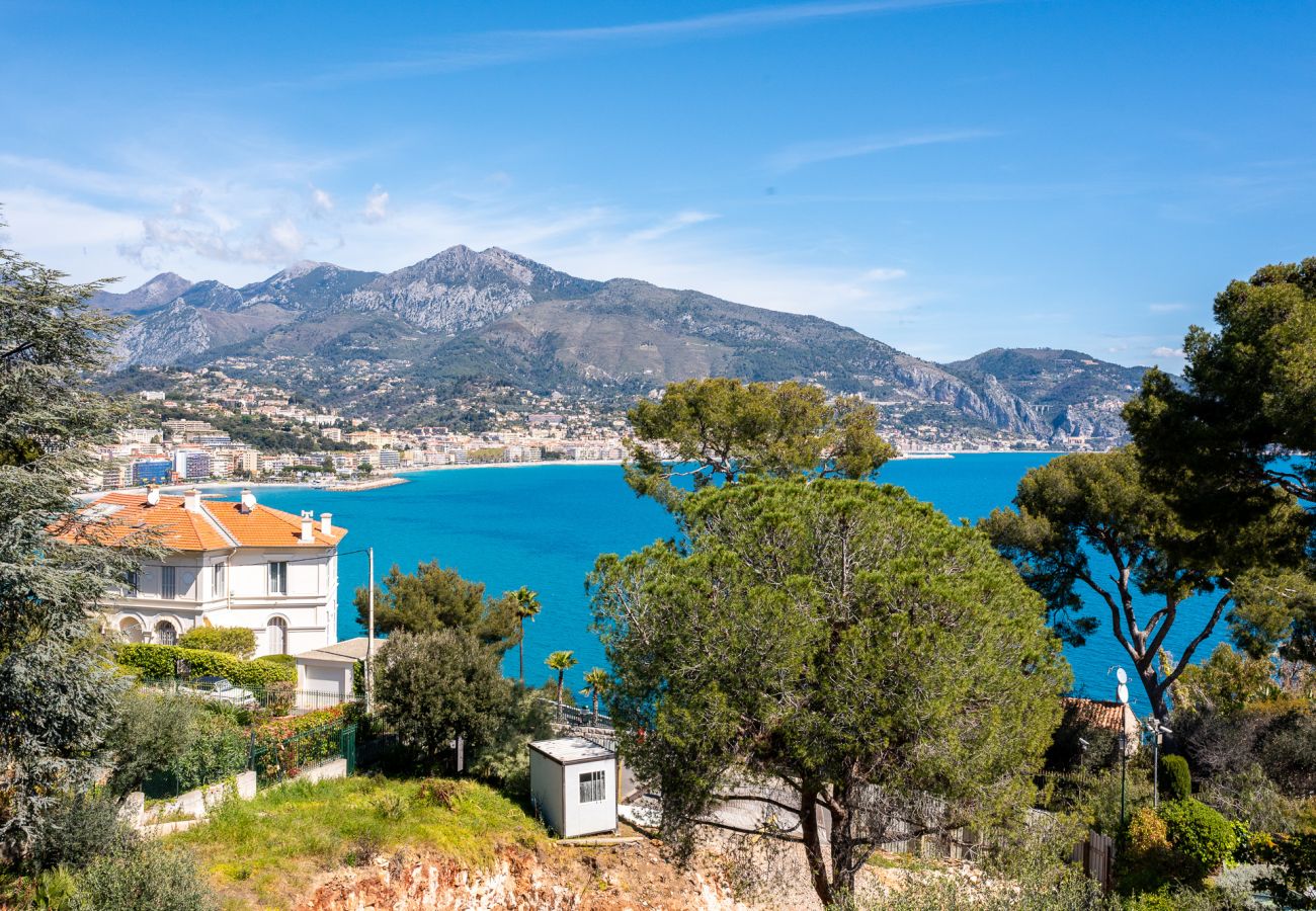 Villa à Roquebrune-Cap-Martin - La demeure des Colibris Villa à Roquebrune-Cap-Martin - La demeure des Colibris